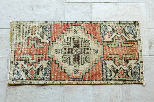 mini rug #7